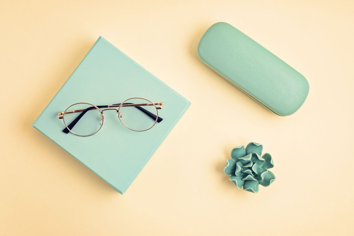 Eyeglasses