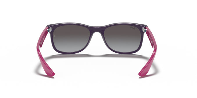70218GViolet