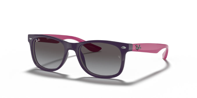 70218GViolet