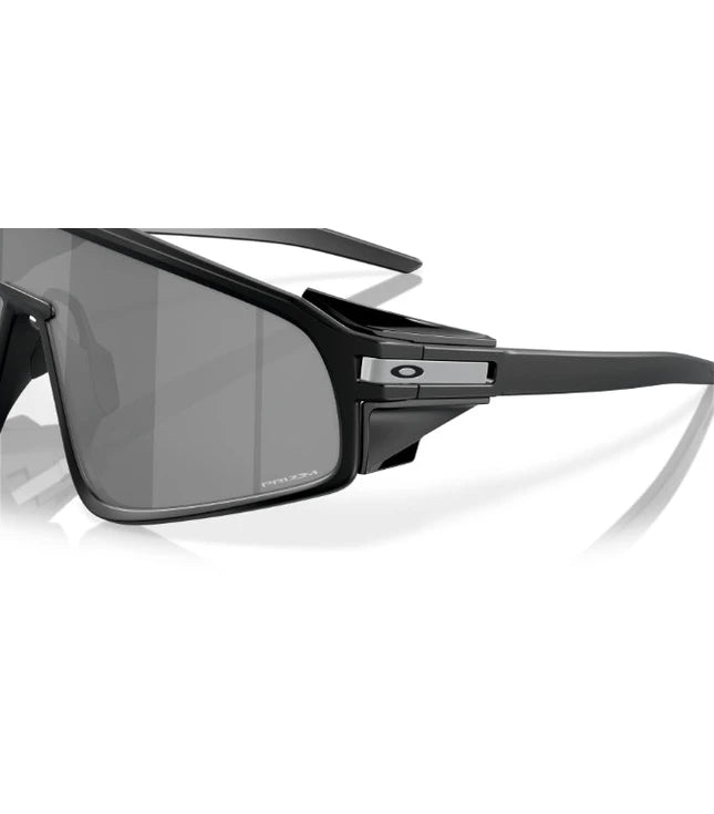 Oakley Latch Panel OO9404 Designer Sunglasses