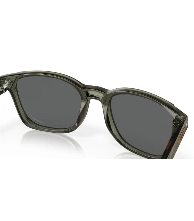 Oakley Ojector OO9018 Designer Sunglasses