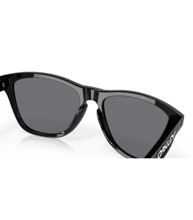 Oakley Frogskins OO9013 Designer Sunglasses