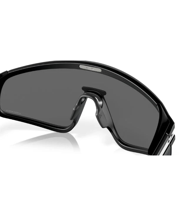 Oakley Latch Panel OO9404 Designer Sunglasses