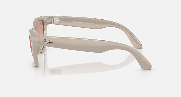 RAY-BAN Meta Skyler Standard Smart Glasses